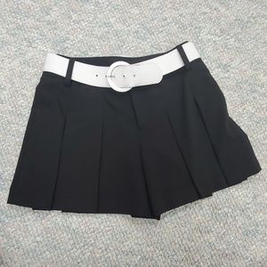 Black Pleated Shorts with White Circle Belt NWT